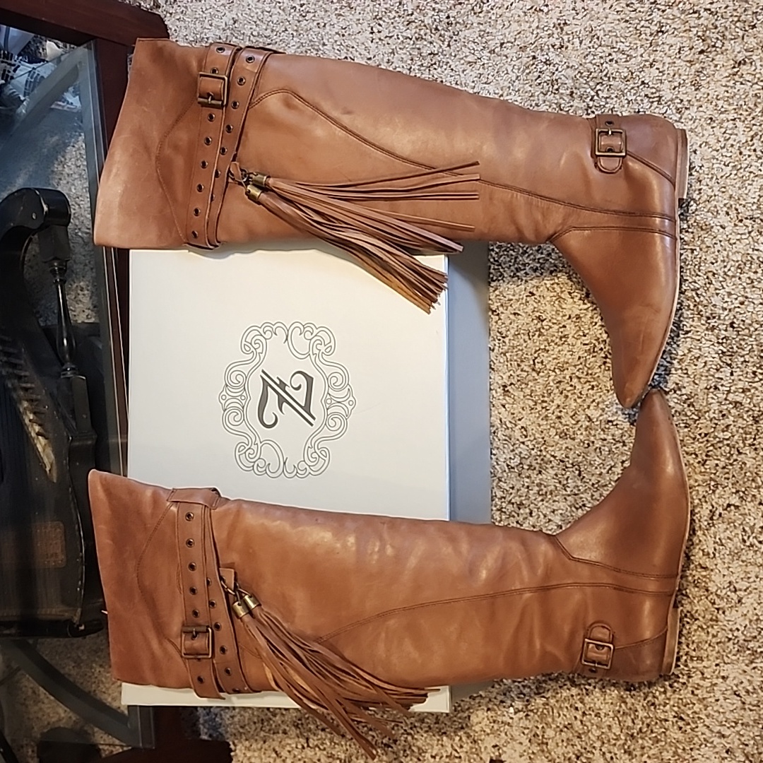 Ziginy Size 8 Boots!